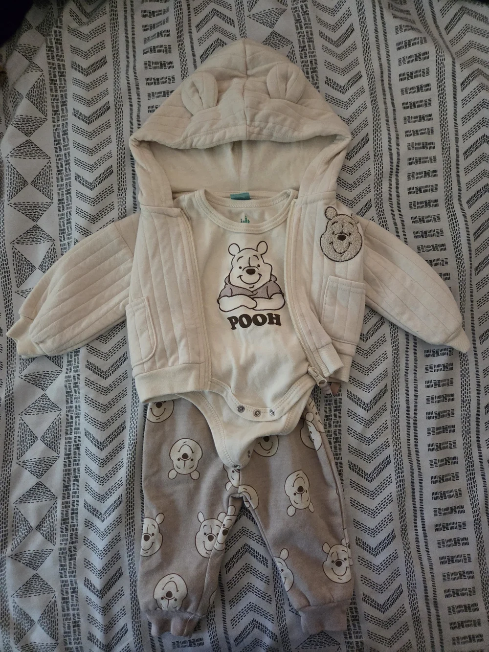 Winnie The Pooh 3 Piece Set, 0-3 Months